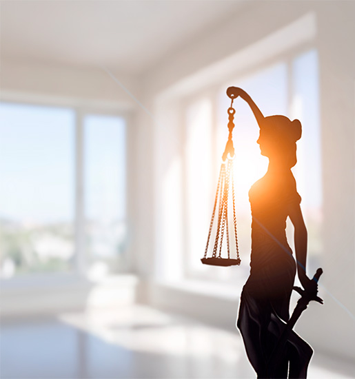 diosa justicia estatua